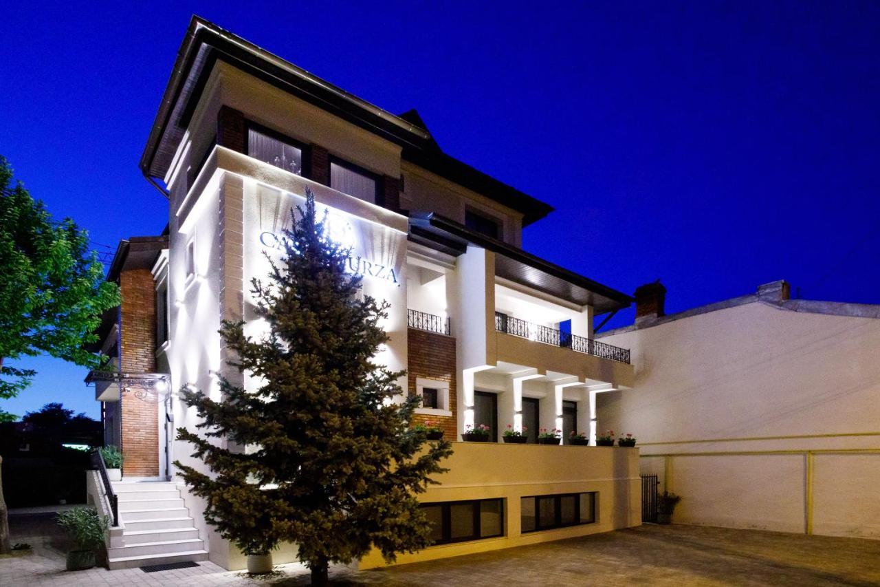Pensiunea Casa Sturza บาเคา ภายนอก รูปภาพ