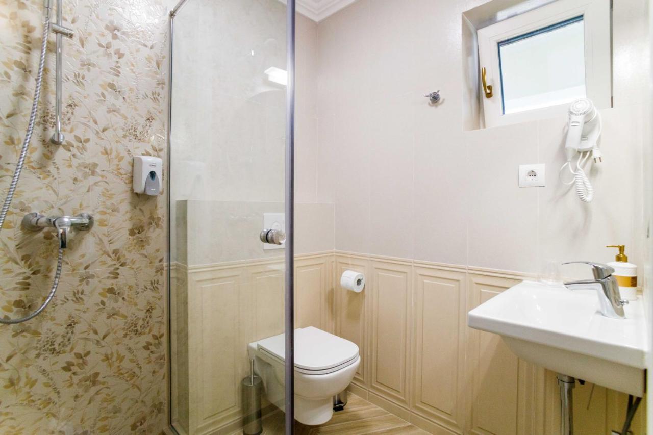 Pensiunea Casa Sturza บาเคา ภายนอก รูปภาพ